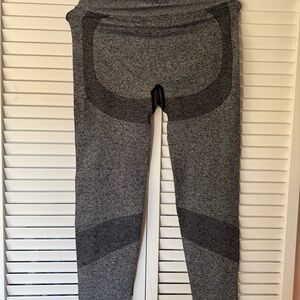 Pink Victoria’s Secret seamless legging activewear yoga athletic